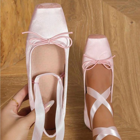 - Ballet W/ Straps Decor Flats 👢 - Picture 3 of 4